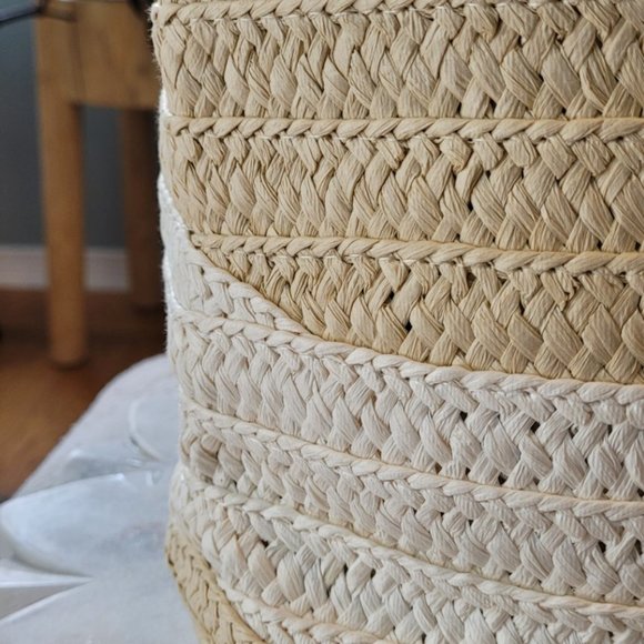 ALTRU weaved straw tote - Picture 3 of 7